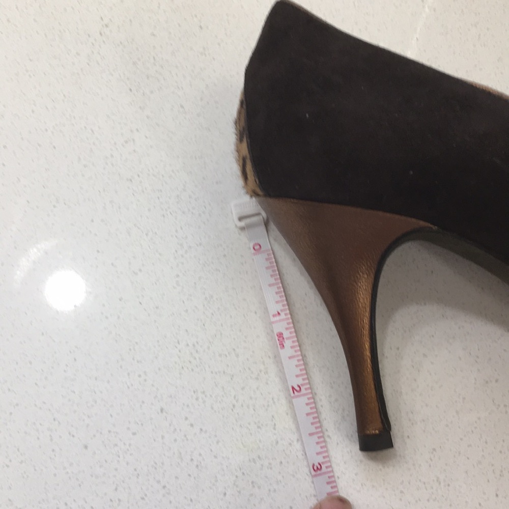 Donald J Pliner peep toe leopard heels - Picture 6 of 7